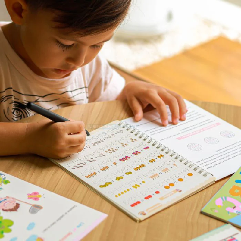 4 Montessori Magic Writing Bücher